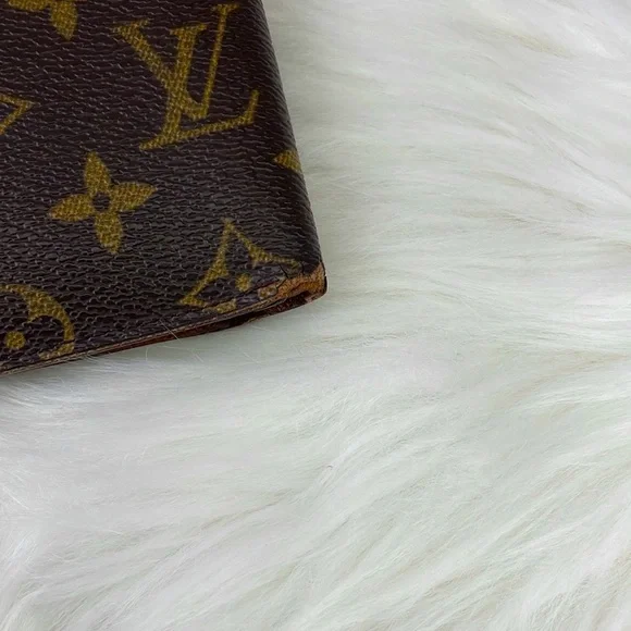 Louis Vuitton Monogram Bifold Wallet - Picture 7 of 14